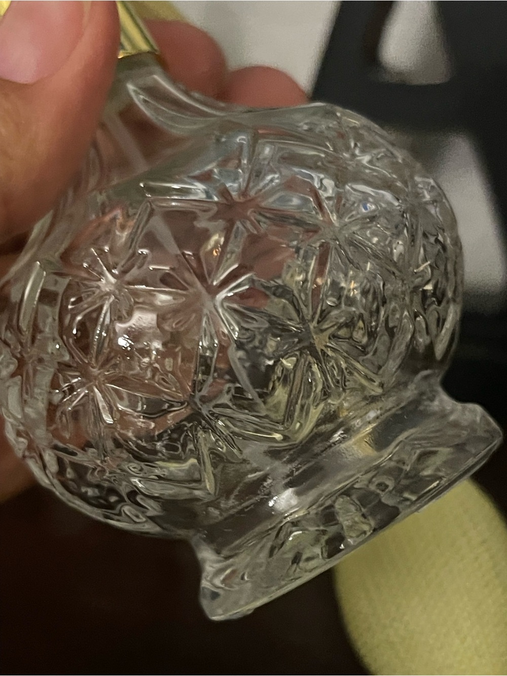 Vintage-Inspired Style Crystal Atomizer Perfume Bottle with Gold Accents - Picture 10 of 11